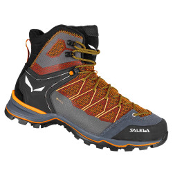 Shoes MOUNTAIN TRAINER LITE...