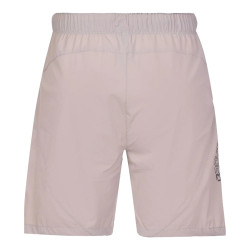 OBSERVER FAST BERMUDA WOMAN PA